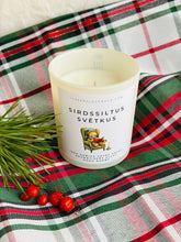 Load image into Gallery viewer, dāvanas ziemassvētkos, dāvanas ziemassvētkos kolēģiem, Ziemassvētku dāvana, sojas vaska sveces, aromātiskās sveces, dabīgās sveces, dabīgās vaska sveces, Sveces ražotas latvijā, sveces roku darbs, aromatizētas sveces, sveces dāvanai, svece ar egļu smažu, I.ĒV, ziemassvētku dāvanas, mazas ziemassvētku dāvanas, dāvanas ziemassvētkos, sirsnīgas dāvanas ziemassvētkos, praktiskas dāvanas ziemassvētkos, dāvanas kolēģiem, dāvanas klientiem, dāvana vecākiem ziemassvētkos, dāvana draudzenei ziemassvētkos