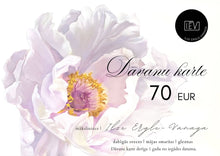 Load image into Gallery viewer, elektroniskā dāvanu karte, dāvanu kartes, dāvanu karte sievietei, dāvanu karte, dāvanu kartes online, dāvanu kartes internetā, Veikalu dāvanu kartes, Universālā dāvanu karte, Interesantas dāvanu kartes, dāvanu kartes sievietei, Pārsteigums sievietei, dāvanu kartes valmierā, dāvanu kartes vīriešiem, dāvana sievietei dzimšanas dienā, dāvana sievai kāzu jubilejā, dāvana kolēģei, I.ĒV, Ilze Ērgle-Vanaga