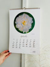 Load image into Gallery viewer, Skaists A3 sienas kalendārs 2025 māksliniece Ilze Ērgle-Vanaga - Peonijas