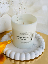Load image into Gallery viewer, sojas vaska sveces, sveces īpašiem dzīves mirkļiem, aromātiskās sveces, dabīgās sveces, dabīgās vaska sveces, Sveces ražotas latvijā, sveces roku darbs, aromatizētas sveces, sveces dāvanai, sveces davana, sveces dzimšanas dienai, sveces ziemassvētkiem, dāvana klientiem, dāvanas kolēģiem, biznesa dāvanas, dāvanas darbiniekiem, personalizētas dāvanas, I.ĒV