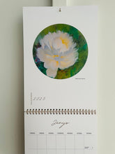 Load image into Gallery viewer, Sienas kalendārs 2025, Kalendārs, sienas kalendārs, kalendārs 2025, kalendāri, interjera dekori, sienas kalendārs ar ziediem, sienas kalendārs 2025, kalendārs 2025 gadam, mēness kalendārs 2025, kalendārs 2025 vārda dienas, sienas kalendāri, kalendārs ar vārda dienām, kalendārs ar svētku dienām, kalendārs ar peonijām, skaists kalendārs