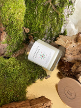 Load image into Gallery viewer, Ziemassvētku dāvana, sojas vaska sveces, sveces īpašiem dzīves mirkļiem, aromātiskās sveces, dabīgās sveces, dabīgās vaska sveces, Sveces ražotas latvijā, sveces roku darbs, aromatizētas sveces, sveces dāvanai, sveces davana, sveces dzimšanas dienai, sveces ziemassvētkiem, svece ar egļu smažu, I.ĒV, ziemassvētku dāvanas, mazas ziemassvētku dāvanas, dāvanas ziemassvētkos, sirsnīgas dāvanas ziemassvētkos, praktiskas dāvanas ziemassvētkos, dāvanu komplekti sievietei