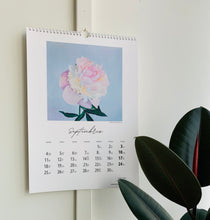Load image into Gallery viewer, SIENAS KALENDĀRS 2023 | "PEONIJAS"