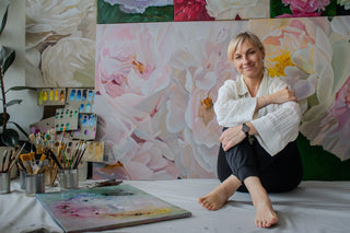 Sienas kalendārs 2025 ar ziediem, peoniju gleznas māksliniece Ilze Ērgle-Vanaga