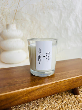 Svece ar tekstu, sveces ar uzrakstu, novēlējumu, citātu, aromātiskā svece, dāvana ar nozīmi, sirsnīga dāvana, dāvana, kas silda, personalizēta dāvana dāvana draudzenei, kolēģei, māsai, mammai, meitai, mājīga dāvana, iedvesma, sirds dāvana, pateicība