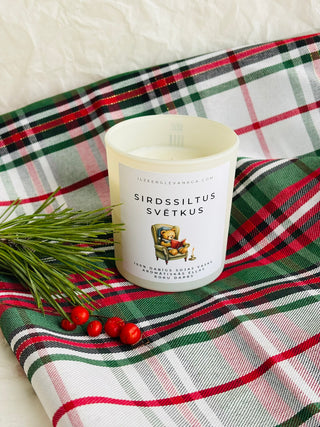 dāvanas ziemassvētkos, dāvanas ziemassvētkos kolēģiem, Ziemassvētku dāvana, sojas vaska sveces, aromātiskās sveces, dabīgās sveces, dabīgās vaska sveces, Sveces ražotas latvijā, sveces roku darbs, aromatizētas sveces, sveces dāvanai, svece ar egļu smažu, I.ĒV, ziemassvētku dāvanas, mazas ziemassvētku dāvanas, dāvanas ziemassvētkos, sirsnīgas dāvanas ziemassvētkos, praktiskas dāvanas ziemassvētkos, dāvanas kolēģiem, dāvanas klientiem, dāvana vecākiem ziemassvētkos, dāvana draudzenei ziemassvētkos