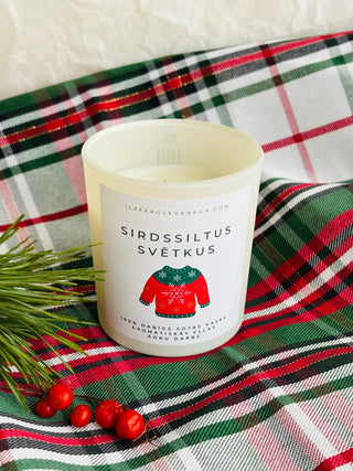 dāvanas ziemassvētkos, dāvanas ziemassvētkos kolēģiem, Ziemassvētku dāvana, sojas vaska sveces, aromātiskās sveces, dabīgās sveces, dabīgās vaska sveces, Sveces ražotas latvijā, sveces roku darbs, aromatizētas sveces, sveces dāvanai, svece ar egļu smažu, I.ĒV, ziemassvētku dāvanas, mazas ziemassvētku dāvanas, dāvanas ziemassvētkos, sirsnīgas dāvanas ziemassvētkos, praktiskas dāvanas ziemassvētkos, dāvanas kolēģiem, dāvanas klientiem, dāvana vecākiem ziemassvētkos, dāvana draudzenei ziemassvētkos