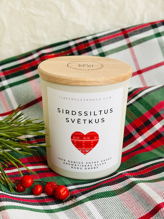 dāvanas ziemassvētkos, dāvanas ziemassvētkos kolēģiem, Ziemassvētku dāvana, sojas vaska sveces, aromātiskās sveces, dabīgās sveces, dabīgās vaska sveces, Sveces ražotas latvijā, sveces roku darbs, aromatizētas sveces, sveces dāvanai, svece ar egļu smažu, I.ĒV, ziemassvētku dāvanas, mazas ziemassvētku dāvanas, dāvanas ziemassvētkos, sirsnīgas dāvanas ziemassvētkos, praktiskas dāvanas ziemassvētkos, dāvanas kolēģiem, dāvanas klientiem, dāvana vecākiem ziemassvētkos, dāvana draudzenei ziemassvētkos