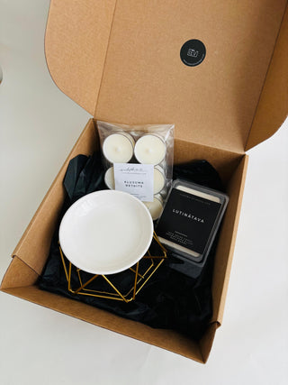 Dāvana ar novēlējumu, Dāvanas sievietēm, dāvanas meitenēm, dzimšanas dienas dāvana, dāvanas mammai, dāvana vārda dienā, dāvanu komplekts sievietei, biznesa dāvanas. Sveces roku darbs, mājas aromāti ar kociņiem, sojas vaska sveces, latvijā ražotas sveces, sveces dāvanai, aromātiskās sveces, eko sveces, skaistas sveces, Ilze Ērgle Vanaga, roku darbs, I.EV sojas vaska tējas sveces ar aromātu, rudens aromāti, mazas dāvanas, aromarizētas tējas sveces