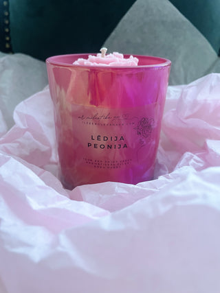 Dzimšanas dienas dāvana sievietei, Dāvanas sievietēm, biznesa dāvanas, dāvanas mammai, kolēģēm vārdā dienā, dzimšanas dienā, aromātiskā sojas vaska svece "Lēdija peonija" Ilze Ērgle-Vanaga, I.ĒV