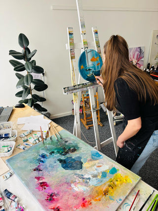 Gleznošanas kursi Valmierā, gleznošanas kursi, privātās glezniecības nodarbības, gleznošana, gleznošanas nodarbības pieaugušajiem, gleznošanas nodarbības, radošie kursi pieaugušajiem, gleznošanas meistarklase, privātstundas glezniecībā, mācīties gleznot, gleznošanas nodarbības individuāli