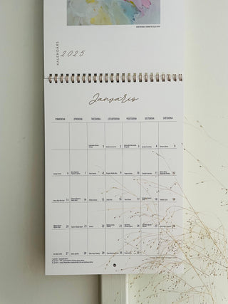 Sienas kalendārs 2025, Kalendārs, sienas kalendārs, kalendārs 2025, kalendāri, interjera dekori, sienas kalendārs ar ziediem, sienas kalendārs 2025, kalendārs 2025 gadam, mēness kalendārs 2025, kalendārs 2025 vārda dienas, sienas kalendāri, kalendārs ar vārda dienām, kalendārs ar svētku dienām, kalendārs ar peonijām, skaists kalendārs