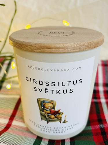 dāvanas ziemassvētkos, dāvanas ziemassvētkos kolēģiem, Ziemassvētku dāvana, sojas vaska sveces, aromātiskās sveces, dabīgās sveces, dabīgās vaska sveces, Sveces ražotas latvijā, sveces roku darbs, aromatizētas sveces, sveces dāvanai, svece ar egļu smažu, I.ĒV, ziemassvētku dāvanas, mazas ziemassvētku dāvanas, dāvanas ziemassvētkos, sirsnīgas dāvanas ziemassvētkos, praktiskas dāvanas ziemassvētkos, dāvanas kolēģiem, dāvanas klientiem, dāvana vecākiem ziemassvētkos, dāvana draudzenei ziemassvētkos