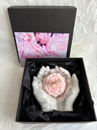 ekskluzīvas dāvanas, dāvanas sievietēm, dāvanas meitenēm, dāvanas kāzās, dzimšanas dienas dāvanas, dāvanas mammai, dāvanas izlaidumā, ziemassvētku dāvanas, personalizētas dāvanas, orģinālas dāvanas, dāvana vārda dienā, dāvanu komplekts sievietei, dāvana mammai ziemassvētkos, dāvana sievietei ziemassvētkos, dāvana skolotājai, dāvana vecmāmiņai