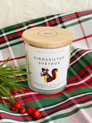 dāvanas ziemassvētkos, dāvanas ziemassvētkos kolēģiem, Ziemassvētku dāvana, sojas vaska sveces, aromātiskās sveces, dabīgās sveces, dabīgās vaska sveces, Sveces ražotas latvijā, sveces roku darbs, aromatizētas sveces, sveces dāvanai, svece ar egļu smažu, I.ĒV, ziemassvētku dāvanas, mazas ziemassvētku dāvanas, dāvanas ziemassvētkos, sirsnīgas dāvanas ziemassvētkos, praktiskas dāvanas ziemassvētkos, dāvanas kolēģiem, dāvanas klientiem, dāvana vecākiem ziemassvētkos, dāvana draudzenei ziemassvētkos