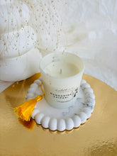 Load image into Gallery viewer, sojas vaska sveces, sveces īpašiem dzīves mirkļiem, aromātiskās sveces, dabīgās sveces, dabīgās vaska sveces, Sveces ražotas latvijā, sveces roku darbs, aromatizētas sveces, sveces dāvanai, sveces davana, sveces dzimšanas dienai, sveces ziemassvētkiem, dāvana klientiem, dāvanas kolēģiem, biznesa dāvanas, dāvanas darbiniekiem, personalizētas dāvanas, I.ĒV
