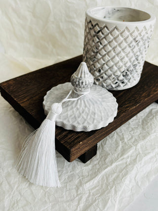 Ekskluzīvas dāvanas, Dāvanas sievietēm, dāvanas meitenēm, dzimšanas dienas dāvana, dāvanas mammai, dāvana vārda dienā, dāvanu komplekts sievietei, biznesa dāvanas. Sveces roku darbs, sojas vaska sveces, latvijā ražotas sveces, sveces dāvanai, aromātiskās sveces, eko sveces, skaistas sveces, Ilze Ērgle Vanaga, roku darbs, I.EV, piegāde visā Latvijā