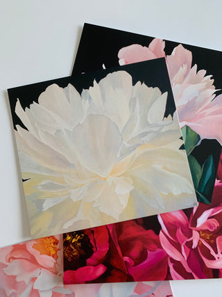 Apsveikuma kartiņas ar peonijām māksliniece Ilze Ērgle-Vanaga